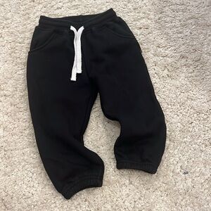 Little Bipsy classic black sweatpants 3t-4t EUC